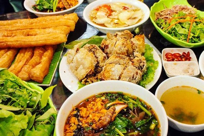 Cẩm nang khám phá trọn vẹn ẩm thực đường phố Hải Phòng trong 24 giờ